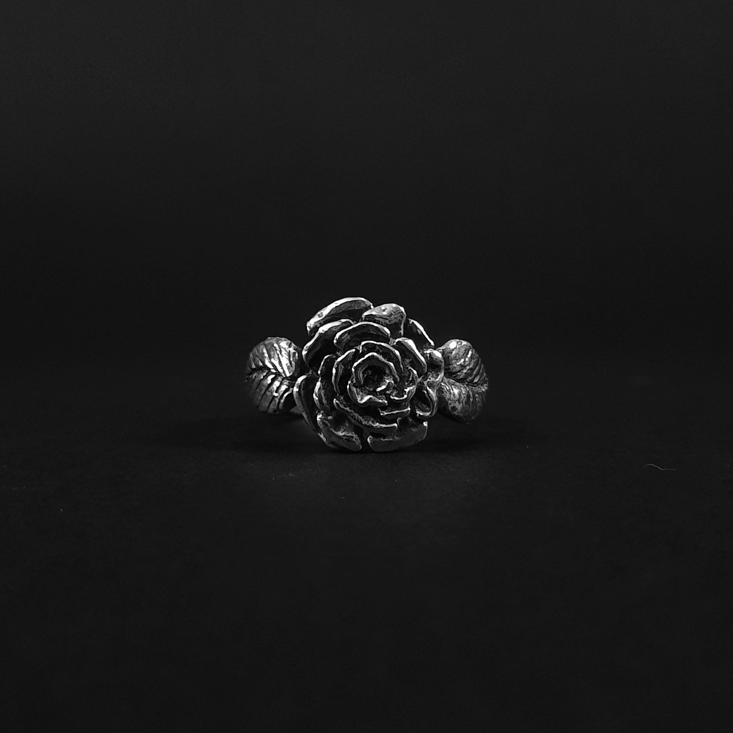 Anillo con Rosa en plata