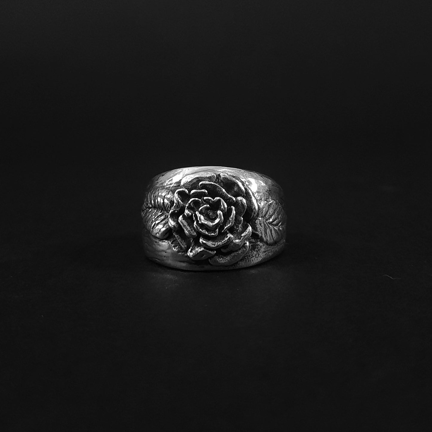 Argolla con Rosa en plata