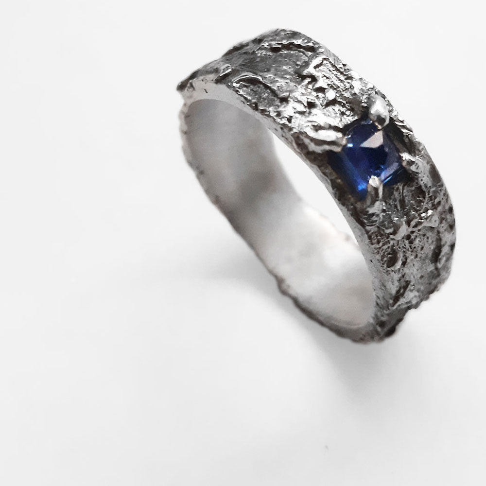 Khatia ring size 10.5 in silver with zaphire and obsidian