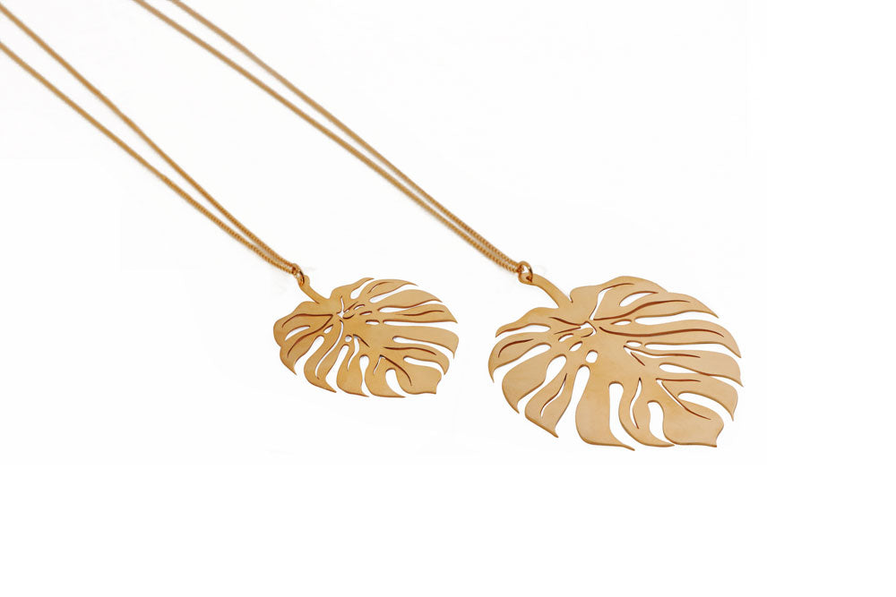 Leaf Love Collar Monstera