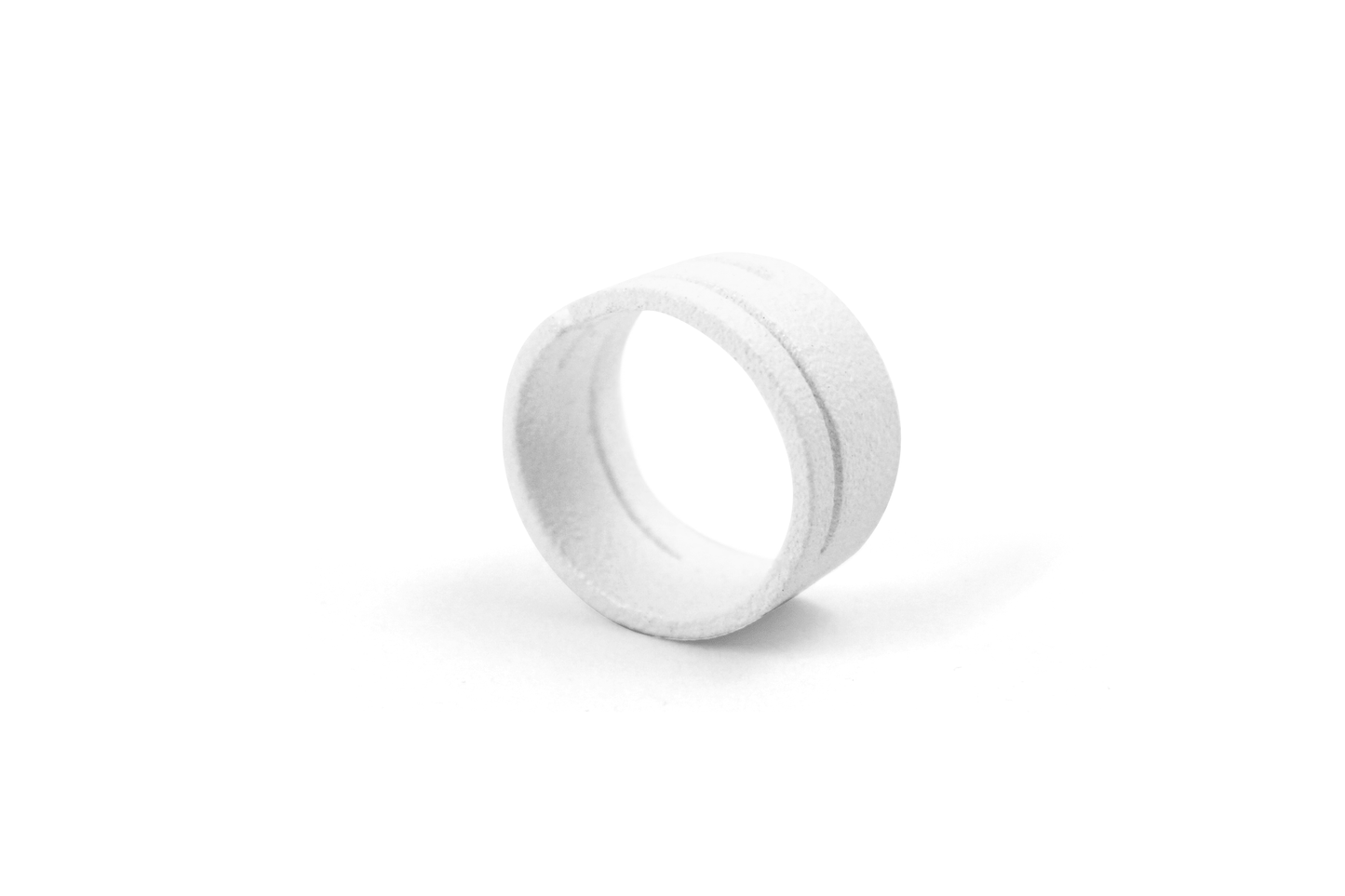 Argolla "l" Space Blanco Mate Texturizado