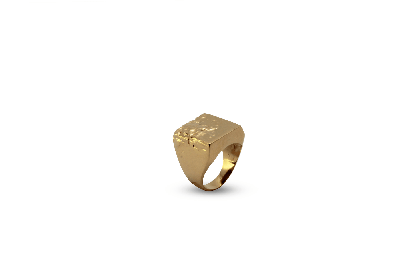 Anillo Tierra Agua Grande Dorado