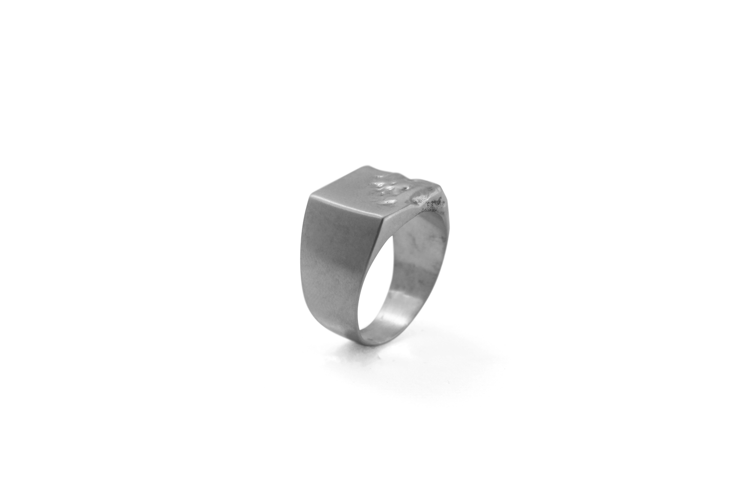 Anillo Tierra Agua Chico en Plata