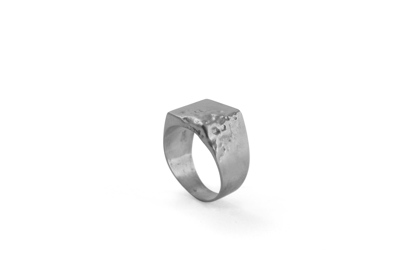 Anillo Tierra Agua Chico en Plata