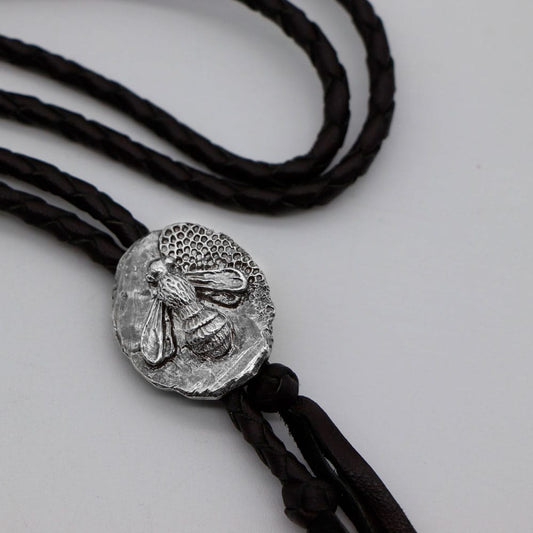 Melipona corbatin correa de piel trenzada