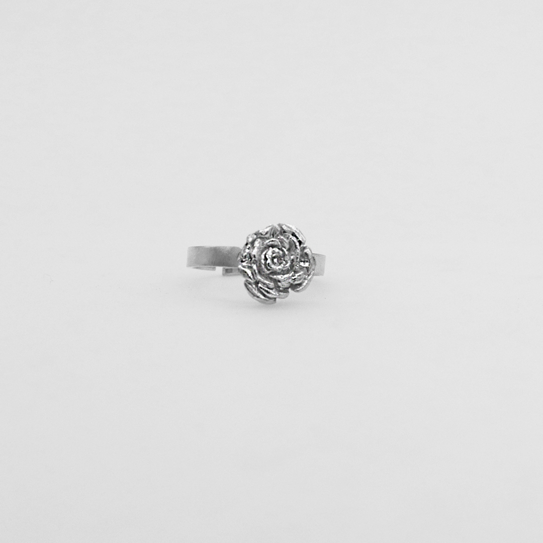Anillo Rosa Silueta sin hojas.