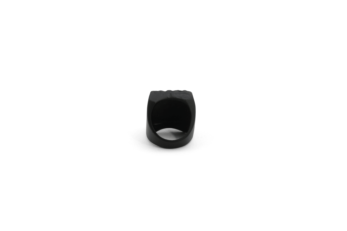 Anillo Tierra Agua Grande Negro Mate
